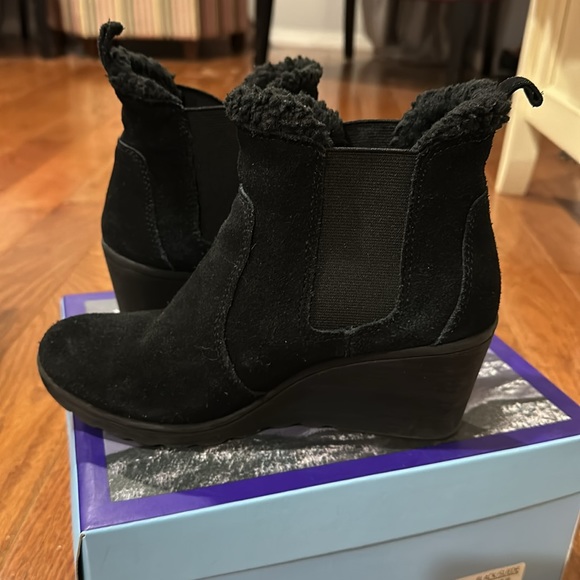 Weather smart suede boots - Picture 4 of 4